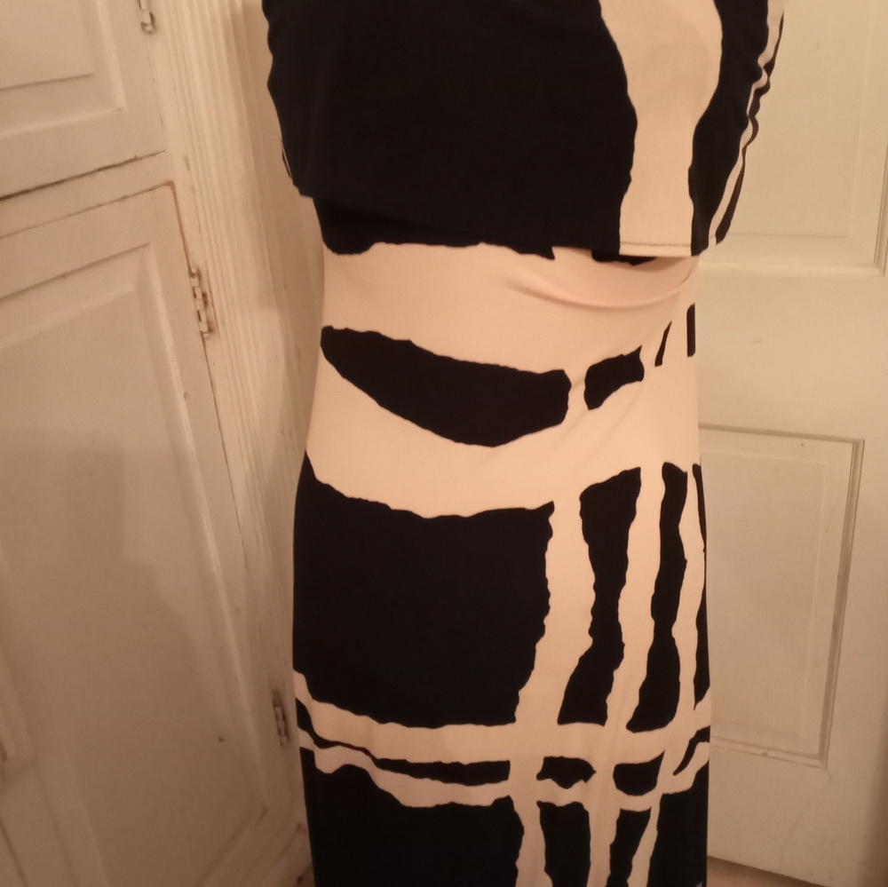 Dress - Picture 13 of 16